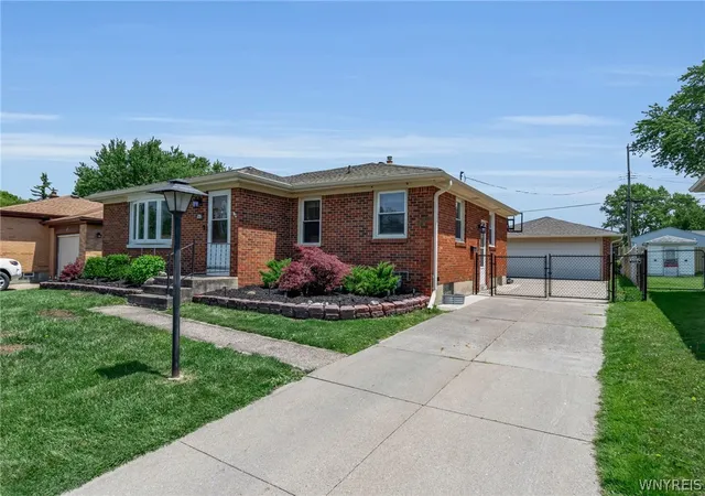 Homes for sale in West Seneca, NY | 95 Cherokee Dr, West Seneca, NY 14224 | MLS# B1688618