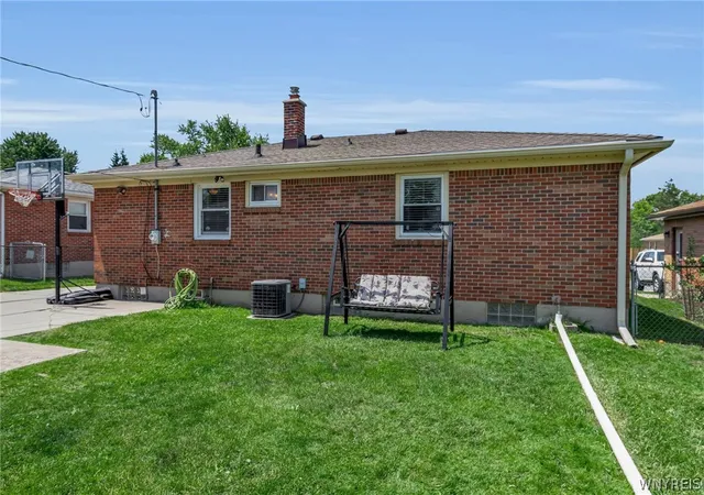 Homes for sale in West Seneca, NY | 95 Cherokee Dr, West Seneca, NY 14224 | MLS# B1688618