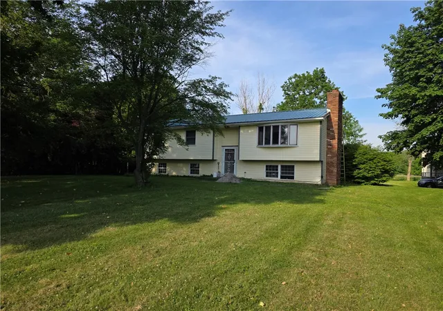 Homes for sale in Sodus, NY | 5088 Arcadia Zurich Norris Rd, Sodus, NY 14551 | MLS# R1688632