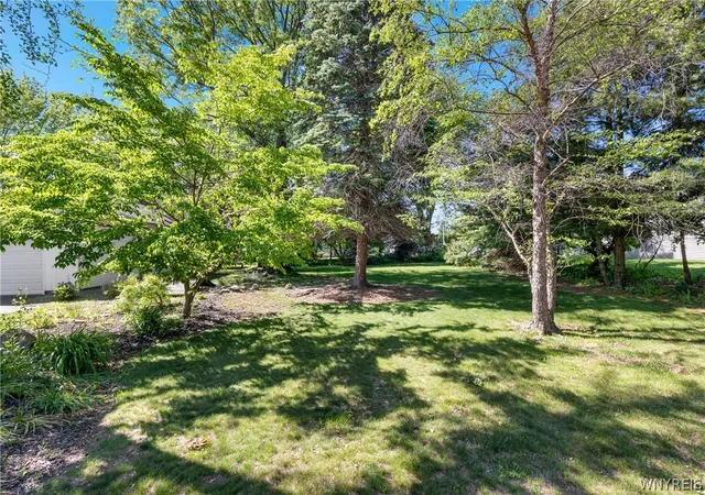 3rd image of 3750 Wildwood Dr, Dunkirk, NY 14048 | MLS# B1688347