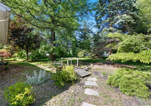 4th image of 3750 Wildwood Dr, Dunkirk, NY 14048 | MLS# B1688347