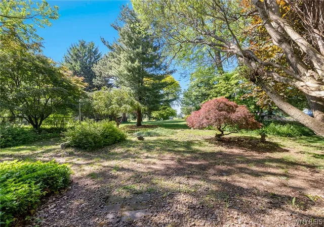 5th image of 3750 Wildwood Dr, Dunkirk, NY 14048 | MLS# B1688347