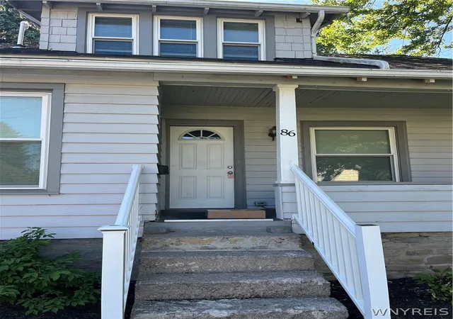 3rd image of 86 Ransom St, Lockport, NY 14094 | MLS# B1684148