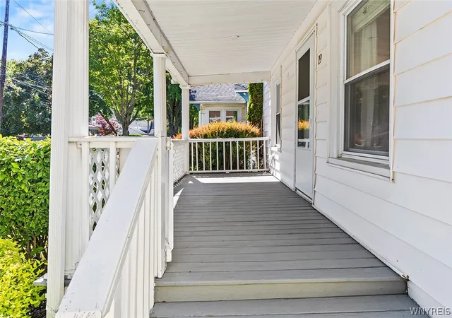 2nd image of 19 Millar Pl, Lockport, NY 14094 | MLS# B1688540