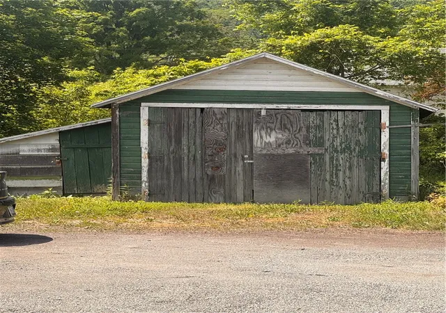 Homes for sale in Montour, NY | 109 S Catherine St, Montour, NY 14865 | MLS# R1688797