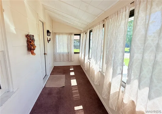 4th image of 12865 Iola Dr, Hanover, NY 14081 | MLS# B1688774