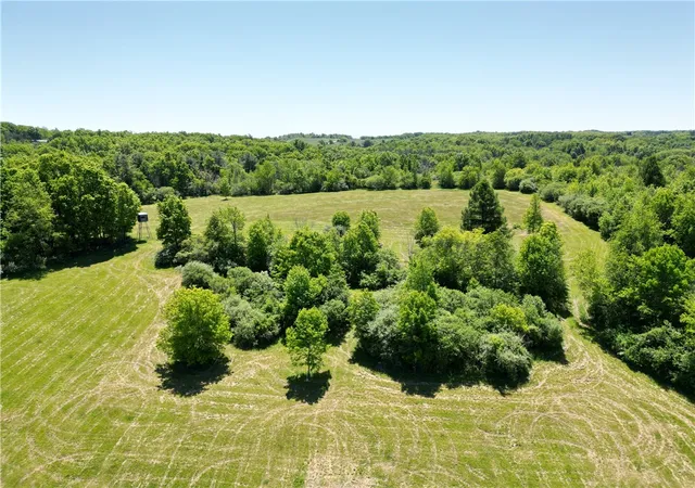 Photo 4 of Sale Pending at 5087 Hagerty Rd, Middlesex, NY 14507 | MLS# R1687492 | Listing updated on 2026-08-03