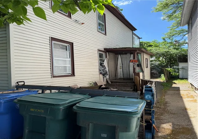 Listing Photo 2 - Condo for sale in building located at 659 Bay St, Rochester, NY 14609 - Unit #