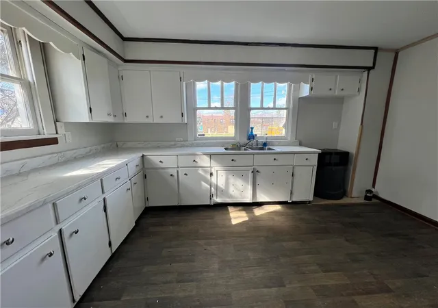 Photo 3 of Single family home for sale at 131 Carter St, Rochester, NY 14621 | MLS# R1687200 | Listing updated on 2026-06-20