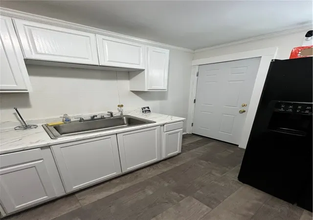 Listing Photo 4 - Condo for sale in building located at 13-17 Mohawk St, Rochester, NY 14621