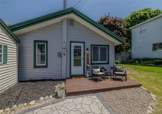 Photo 2 of Sale Pending at 4556 Wilcox Pl, Jamesville, NY 13078 | MLS# S1688504 | Listing updated on 2026-07-20