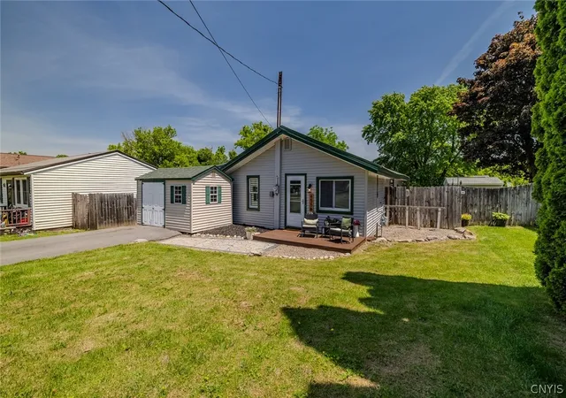 Photo 3 of Sale Pending at 4556 Wilcox Pl, Jamesville, NY 13078 | MLS# S1688504 | Listing updated on 2026-07-20