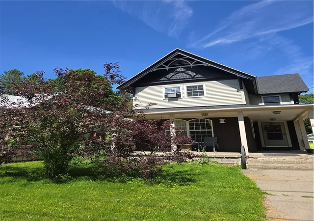 2nd image of 26 Fayette St, Earlville, NY 13332 | MLS# R1688531