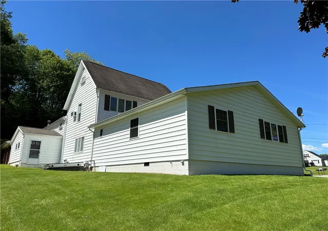 Homes for sale in Foster Town, PA | 116 Derrick Rd, Foster Town, PA 16701 | MLS# R1688901