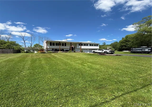 Homes for sale in Minetto, NY | 268 County Route 24, Minetto, NY 13126 | MLS# S1688352