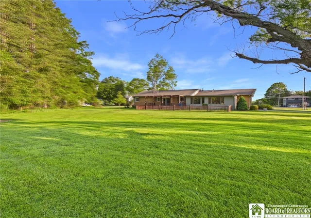 4th image of 4547 Berry Rd, Pomfret, NY 14063 | MLS# R1687914