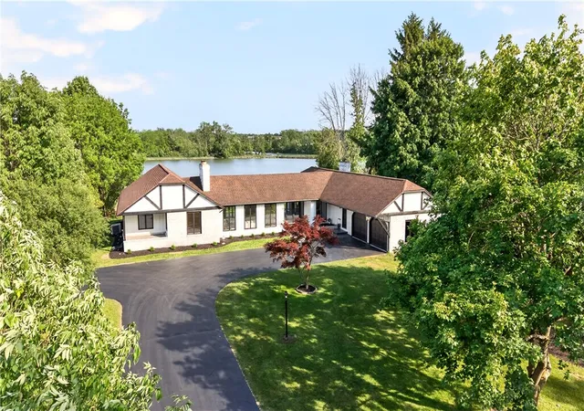 43rd image of 18 Widewaters Ln, Pittsford, NY 14534 | MLS# R1688713