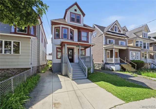 Photo 2 of Single family home for sale at 39 Kamper Ave, Buffalo, NY 14210 | MLS# B1688594 | Listing updated on 2026-07-23