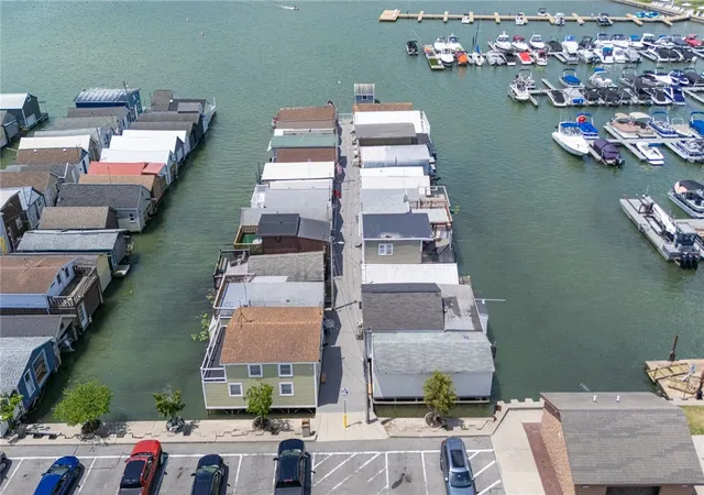 26th image of #36 Pier 3, Canandaigua, NY 14424 | MLS# R1688855