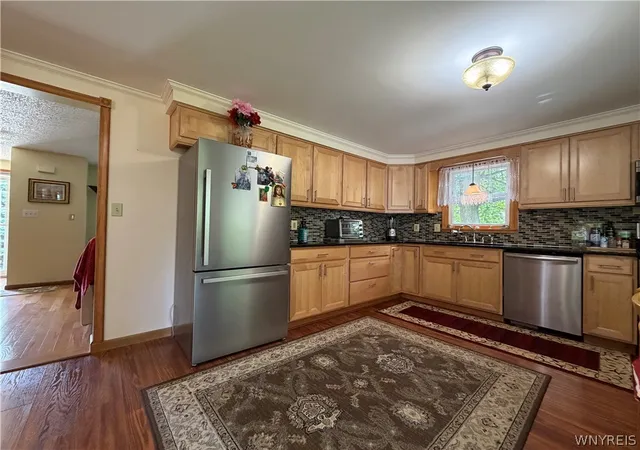 4th image of 1712 Como Park Blvd, Depew, NY 14043 | MLS# B1688884