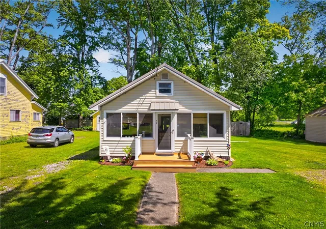 Photo 4 of Single family home for sale at 105 26th Avenue, Blossvale, NY 13308 | MLS# S1688786 | Listing updated on 2026-08-03