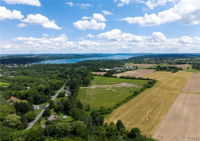Homes for sale in Skaneateles, NY | 5 Village Meadow Lane St, Skaneateles, NY 13152 | MLS# S1688790