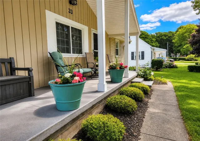 5th image of 33 Mercedes Dr, Chili, NY 14624 | MLS# R1688896