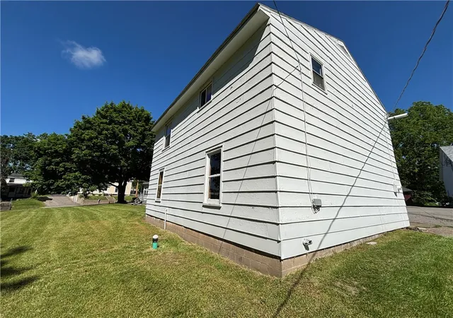 Listing Photo 2 - Condo for sale in building located at 1 Erie St N, Macedon, NY 14502 - Unit #