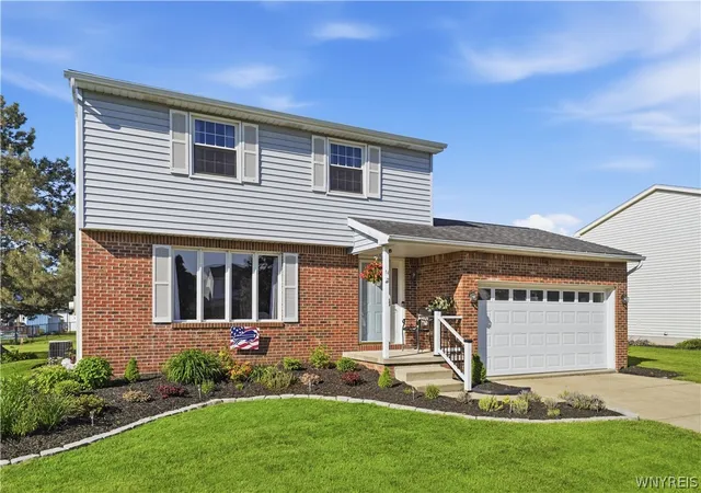 Homes for sale in Lancaster, NY | 14 Quail Hollow, Lancaster, NY 14086 | MLS# B1685556