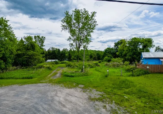 Homes for sale in Fairfield, NY | 35 Bridge St, Fairfield, NY 13406 | MLS# S1689023