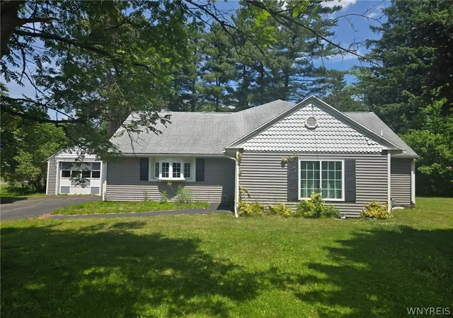 Homes for sale in Bath, NY | 14 Gratton Dr, Bath, NY 14810 | MLS# B1689015