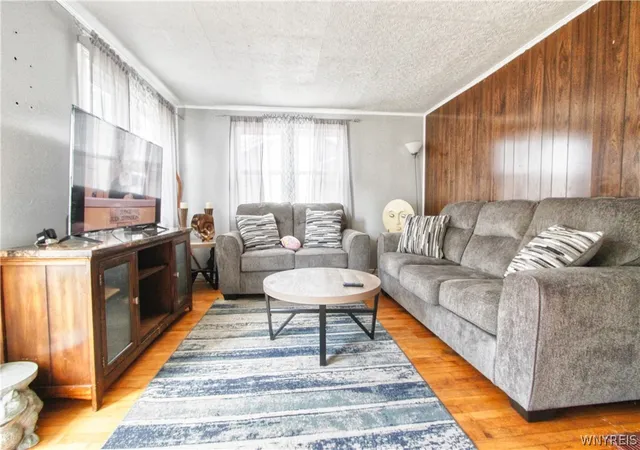 Photo 3 of Sale Pending at 227 Roland St, Buffalo, NY 14212 | MLS# B1688910 | Listing updated on 2026-06-18