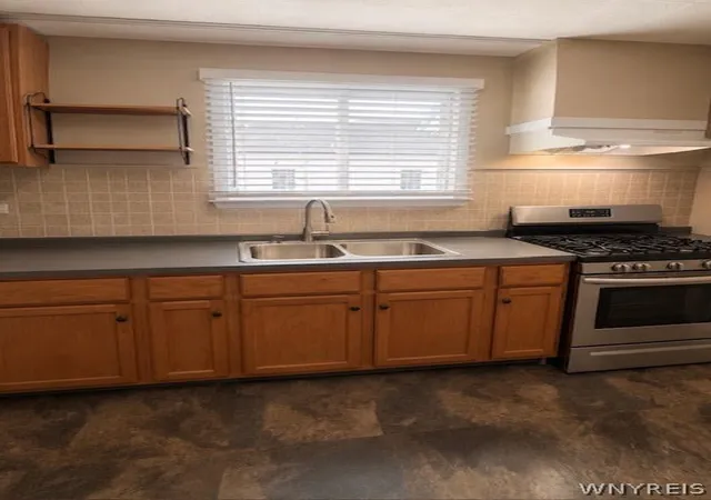 Photo 5 of Multi family home for sale at 127 14th Street, Buffalo, NY 14213 | MLS# B1688875 | Listing updated on 2026-07-14