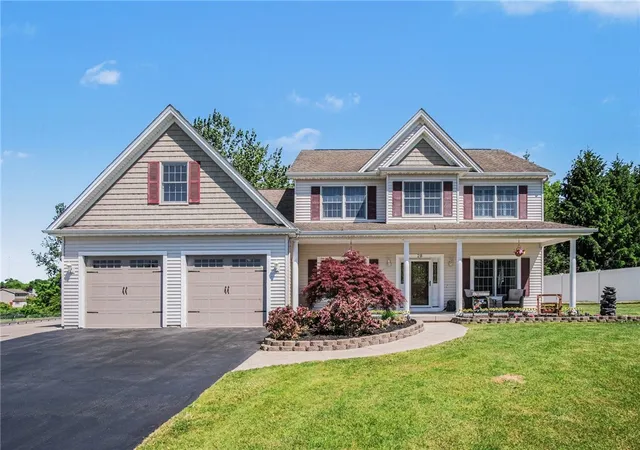 Homes for sale in Hamlin, NY | 28 Countryside Dr, Hamlin, NY 14464 | MLS# R1688099