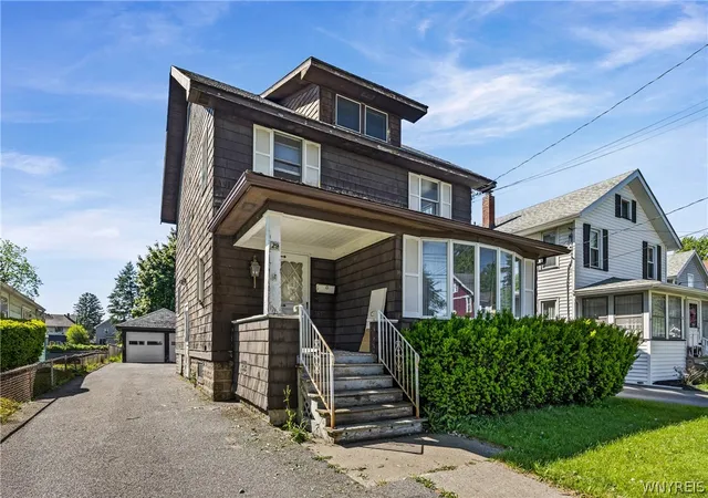 Homes for sale in Batavia City, NY | 29 N Lyon St, Batavia City, NY 14020 | MLS# B1688418