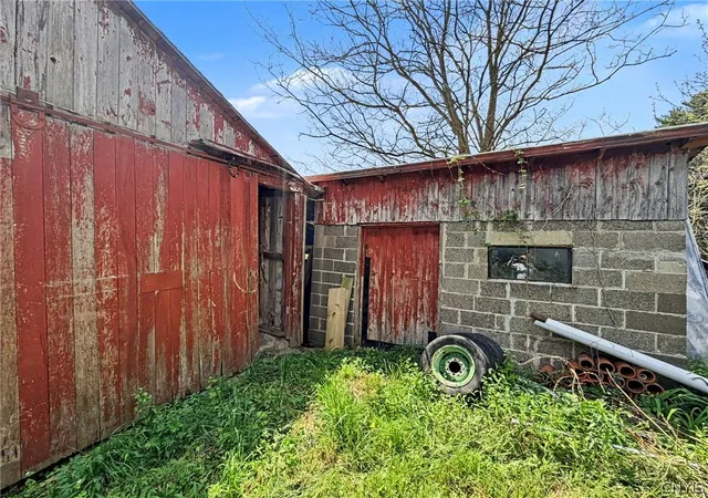 Homes for sale in Locke, NY | 4760 Hilliard Rd, Locke, NY 13073 | MLS# S1686564