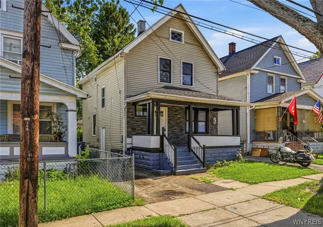 Photo 2 of Single family home for sale at 105 Sussex St, Buffalo, NY 14215 | MLS# B1689082 | Listing updated on 2026-06-14