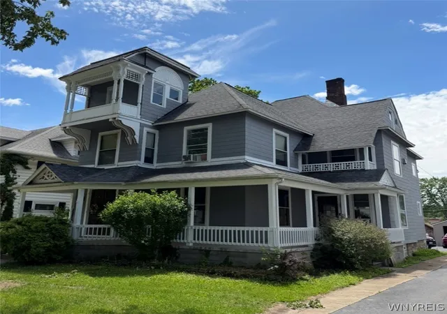 1st image of 102 Niagara St, Lockport City, NY 14094 | MLS# B1688488