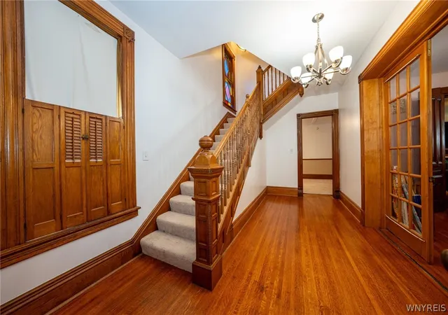 3rd image of 102 Niagara St, Lockport City, NY 14094 | MLS# B1688488
