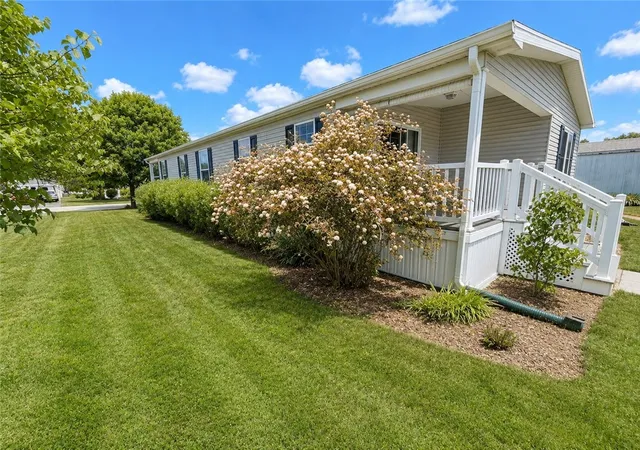 4th image of 935 Ramada Dr, Victor, NY 14564 | MLS# R1683689