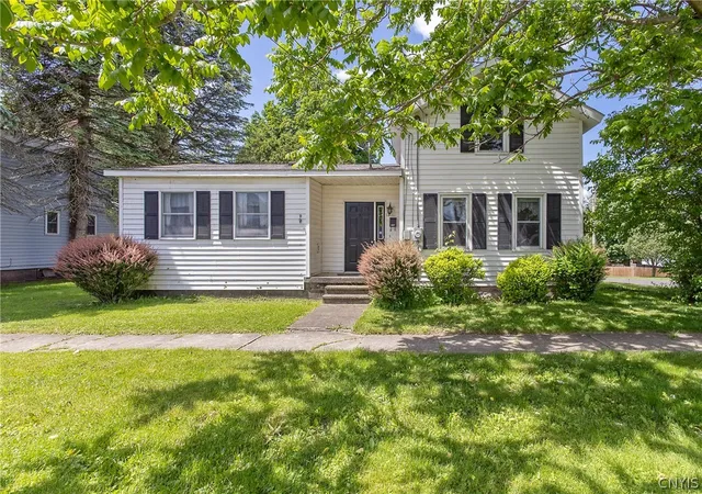Homes for sale in Fulton, NY | 352 W 4th St S, Fulton, NY 13069 | MLS# S1689014