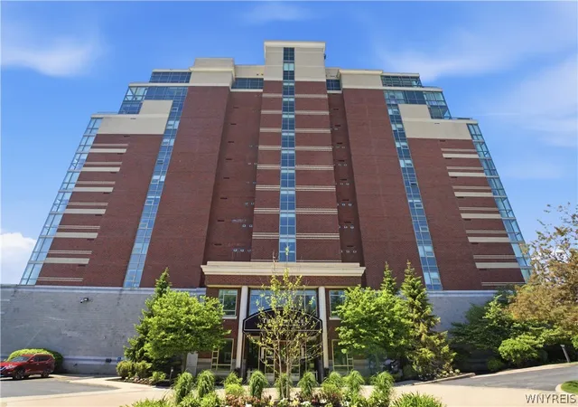 2nd image of 132 Lakefront Blvd, Buffalo, NY 14202