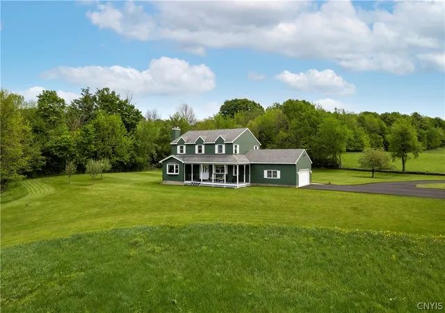 3rd image of 119 Cobane Rd, Sauquoit, NY 13456 | MLS# S1688930