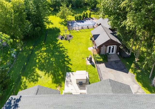 Photo 3 of Sale Pending at 3931 N Lake Rd, Brockport, NY 14420 | MLS# R1688811 | Listing updated on 2026-07-01