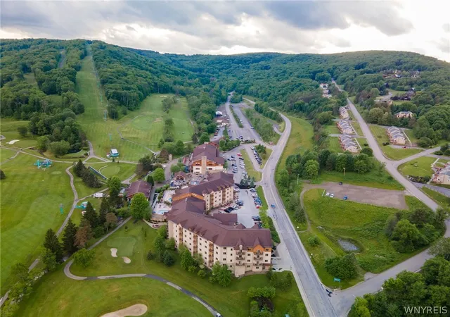 Homes for sale in Ellicottville, NY | 6447 Holiday Valley Rd #518-5, Ellicottville, NY 14731 | MLS# B1689149