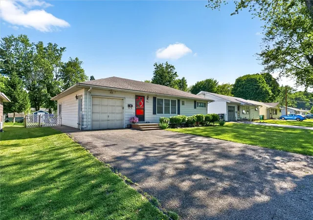 2nd image of 213 Ransford Ave, Rochester, NY 14622 | MLS# R1689169