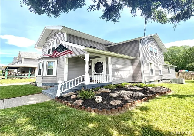 Homes for sale in Auburn, NY | 136 N Fulton St, Auburn, NY 13021 | MLS# S1689190