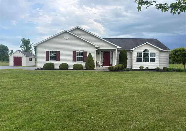 Homes for sale in Sennett, NY | 4 Cambridge Cir, Sennett, NY 13021 | MLS# R1682460
