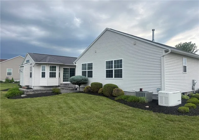 Homes for sale in Sennett, NY | 4 Cambridge Cir, Sennett, NY 13021 | MLS# R1682460