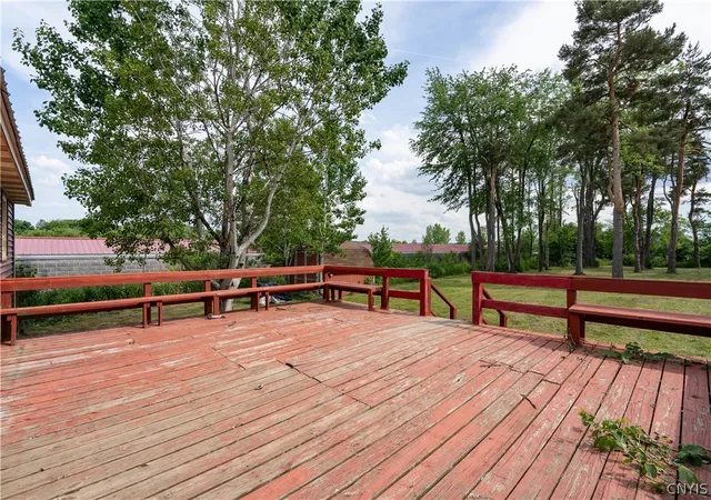 Homes for sale in Le Ray, NY | 26804 Holbrook Rd, Le Ray, NY 13637 | MLS# S1689216